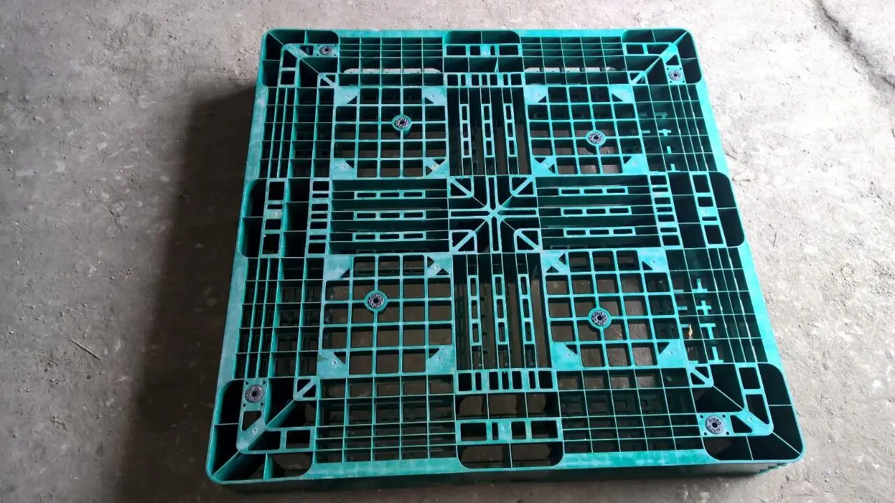 Pallet xanh lá KT 1100x1100x150mm